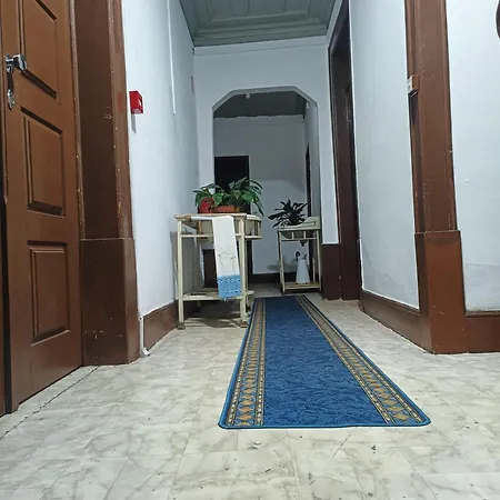 Residencia Paris בית הארחה