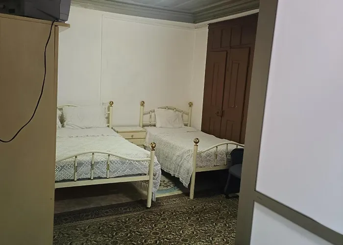 招待所 Residencia Paris *